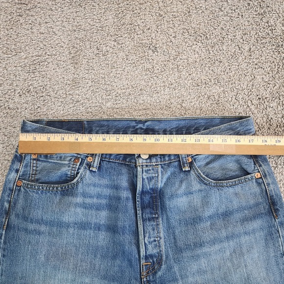 Levis 501 Jeans Mens 34x30 Blue Denim Button Fly Straight Relaxed Fit Casual - Picture 10 of 14